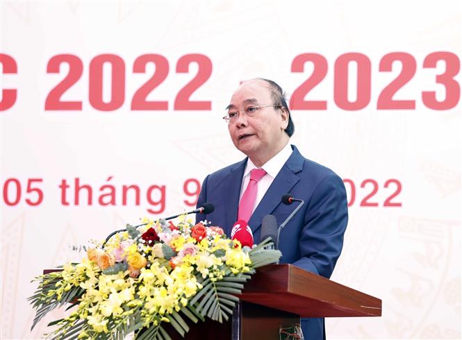 Chủ tịch nước Nguyễn Xuân Phúc phát biểu tại lễ khai giảng năm học 2022-2023 tại Trường Đại học Khoa học Tự nhiên (Đại học Quốc gia Hà Nội) – Ảnh: TTXVN